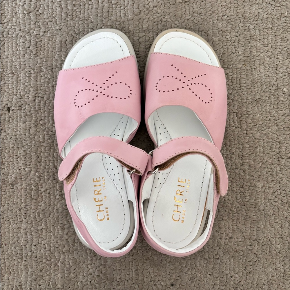 Chérie Girl’s Pink Sandals
